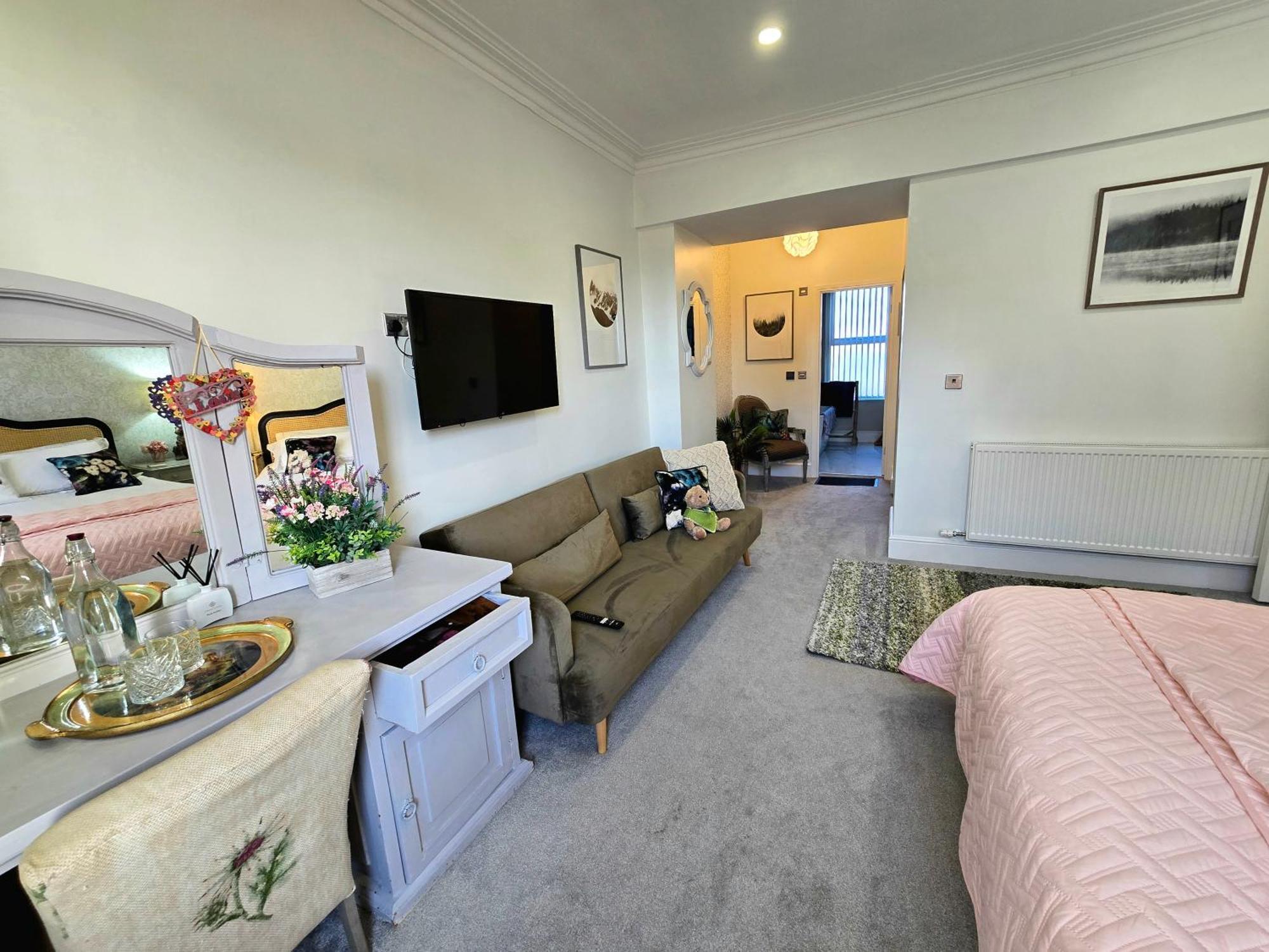 Ferienwohnung Windmill House Lytham Lytham St Annes Exterior foto